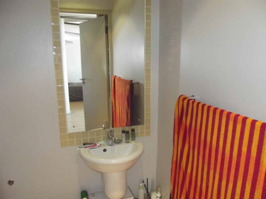 1 Bedroom Property for Sale in De Waterkant Western Cape